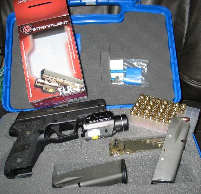 SIG SAUER P229 (model photo)