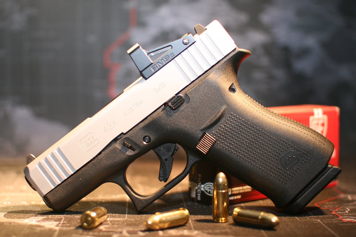 Glock G43X MOS (model photo)