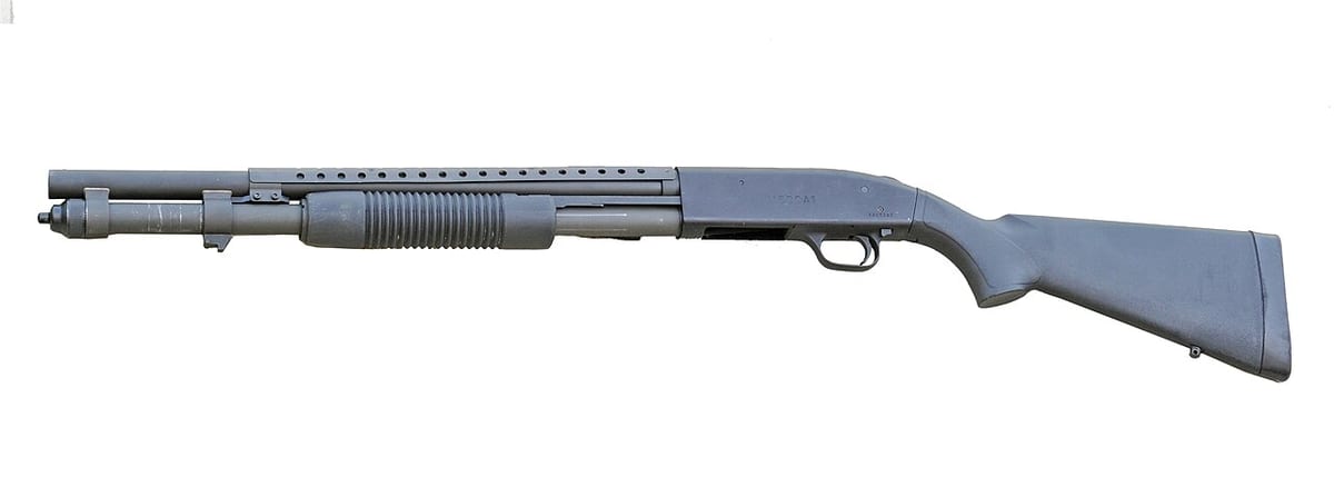 Mossberg 590A1 (model photo)
