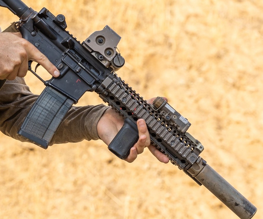 Daniel Defense MK18 (model photo)
